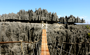 Tsiribihina river tour low cost